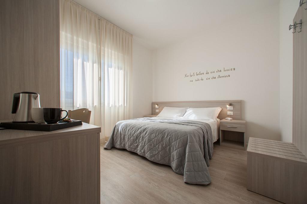 Hotel Anny Лидо-ди-Езоло Экстерьер фото