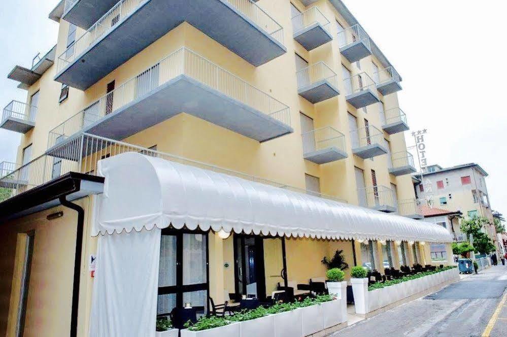 Hotel Anny Лидо-ди-Езоло Экстерьер фото