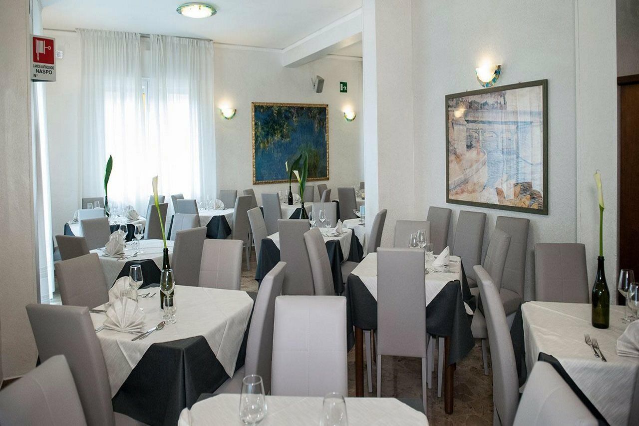 Hotel Anny Лидо-ди-Езоло Экстерьер фото